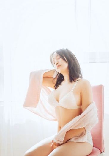 我女朋友的母亲中文完整视频翻译