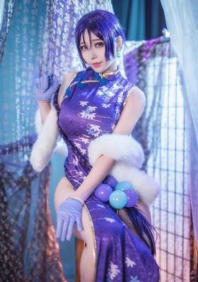 《年轻女教师3》电影